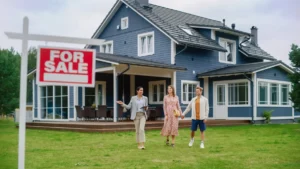 Realtor showing a King County WA home to prospective buyers
